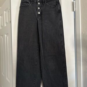 Women's Black High-Waisted Jeans